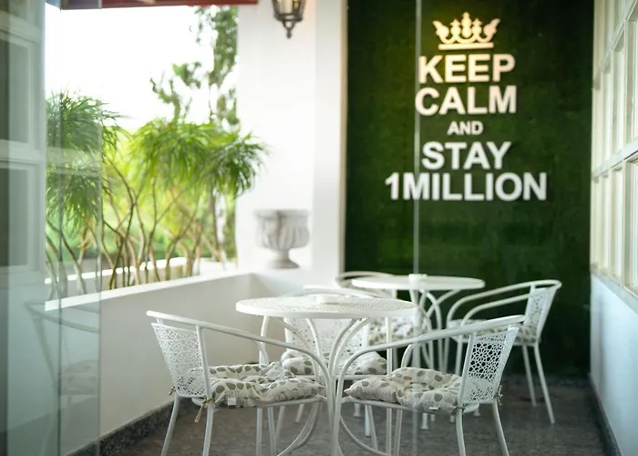 1 Million Hotel