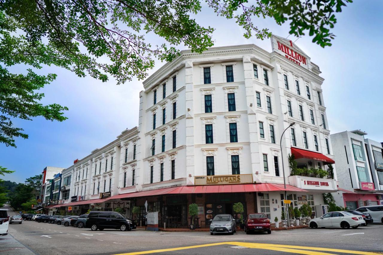 Hotel 1 Million 2*